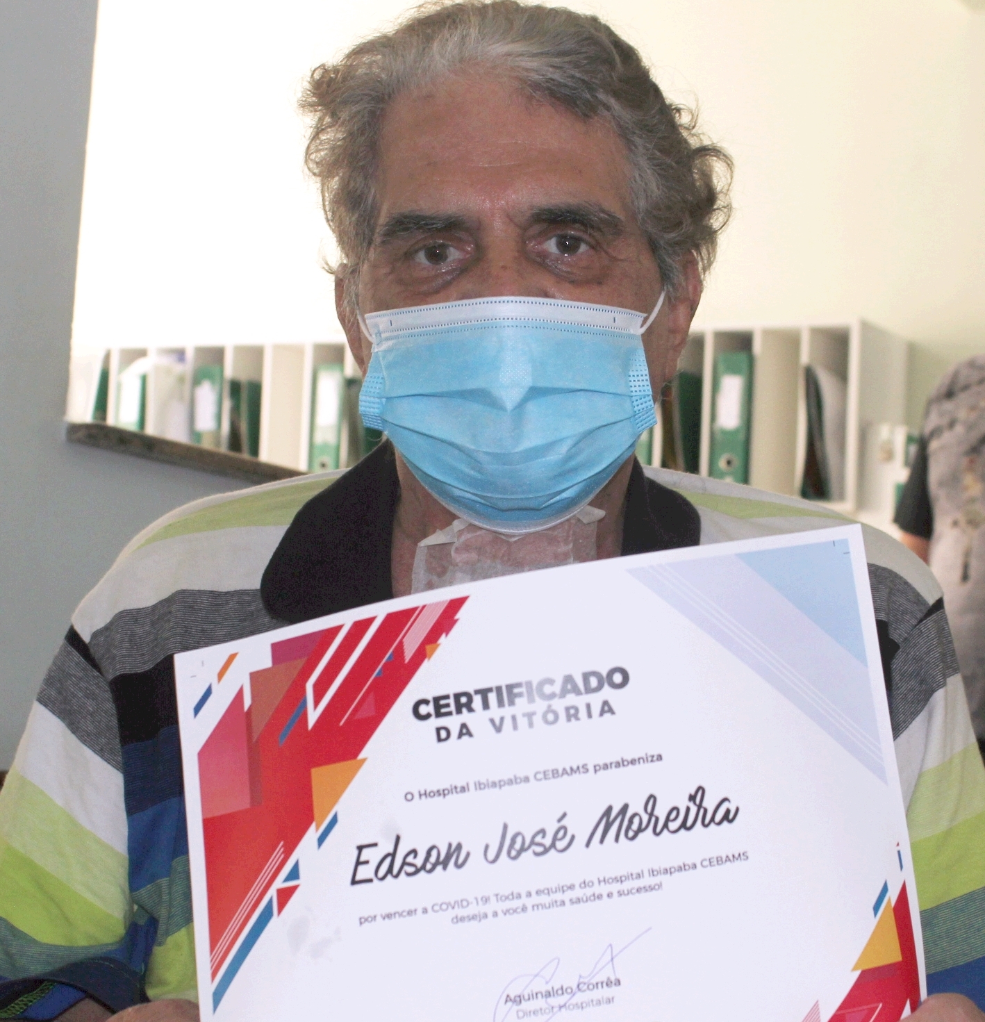Paciente do Hospital Ibiapaba Cebams vence COVID-19 após meses de internação